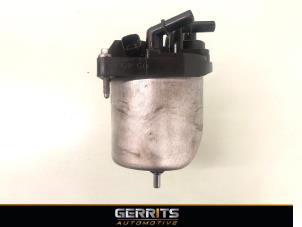 Używane Obudowa filtra paliwa Citroen C3 Picasso (SH) 1.6 HDi 16V 115 Cena € 49,99 Procedura marży oferowane przez Gerrits Automotive