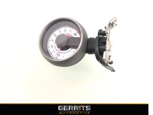 Usagé Tachomètre Citroen C1 1.0 12V Prix € 49,99 Règlement à la marge proposé par Gerrits Automotive