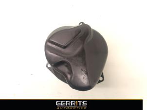 Used Gearbox cover Renault Clio V (RJAB) 1.0 TCe 100 12V Price € 74,99 Margin scheme offered by Gerrits Automotive