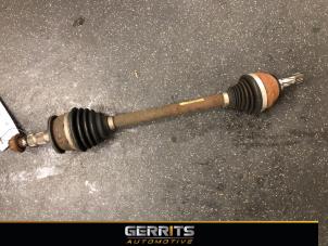 Used Front drive shaft, left Opel Astra K 1.0 Turbo 12V Price € 124,99 Margin scheme offered by Gerrits Automotive