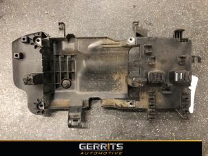 Used Battery box BMW 1 serie (F20) 118i 1.6 16V Price € 24,99 Margin scheme offered by Gerrits Automotive