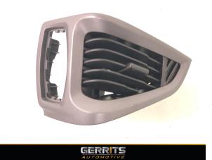 Usados Rejilla de aire de salpicadero Ford Transit Custom 2.2 TDCi 16V Precio € 36,29 IVA incluido ofrecido por Gerrits Automotive