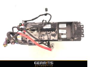 Used Fuse box Ford Transit Custom 2.2 TDCi 16V Price € 90,74 Inclusive VAT offered by Gerrits Automotive