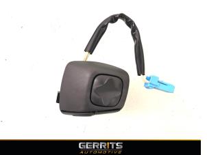 Used Steering wheel switch Volvo V70 (SW) 2.4 D 20V Price € 24,99 Margin scheme offered by Gerrits Automotive