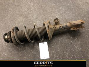 Used Front shock absorber rod, left Nissan Pixo (D31S) 1.0 12V Price € 29,99 Margin scheme offered by Gerrits Automotive