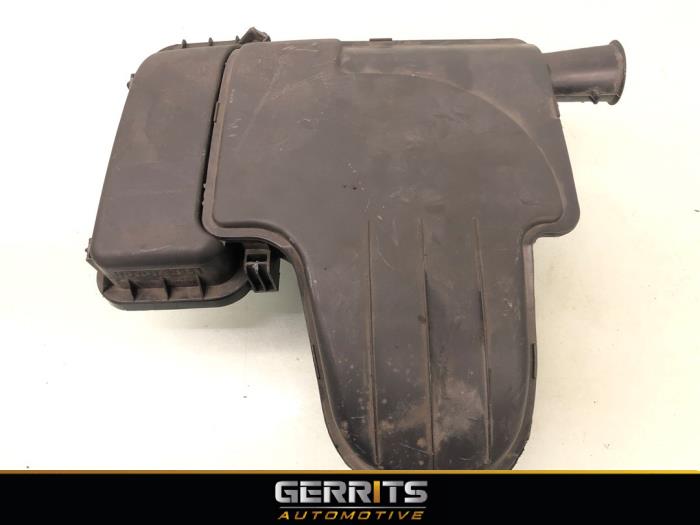 Begagnade Luftfilterhus Peugeot 107 1.0 12V Pris € 19,99 Marginaltabell erbjuds av Gerrits Automotive BV