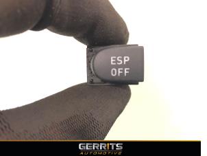 Używane Przelacznik ESP Seat Leon (1P1) 2.0 TFSI Cupra 16V Cena € 19,99 Procedura marży oferowane przez Gerrits Automotive