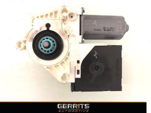 Używane Silnik szyby drzwiowej Seat Leon (1P1) 2.0 TFSI Cupra 16V Cena € 39,99 Procedura marży oferowane przez Gerrits Automotive