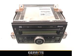 Used Radio CD player Nissan Note (E11) 1.4 16V Price € 74,99 Margin scheme offered by Gerrits Automotive