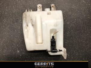 Used Front windscreen washer reservoir Nissan Note (E11) 1.4 16V Price € 34,99 Margin scheme offered by Gerrits Automotive