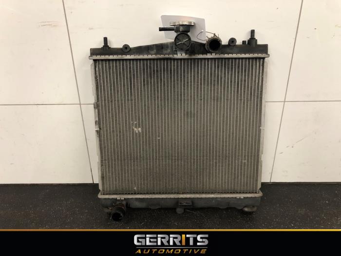 Usagé Radiateur Nissan Note (E11) 1.4 16V Prix € 34,99 Règlement à la marge proposé par Gerrits Automotive BV