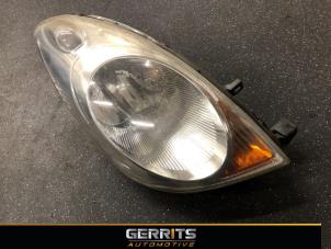 Used Headlight, right Nissan Note (E11) 1.4 16V Price € 74,99 Margin scheme offered by Gerrits Automotive