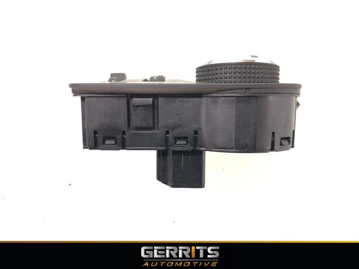 Light switch from a Opel Combo Cargo 1.6 CDTI 100 2019