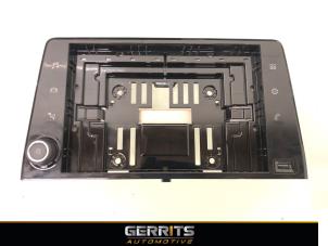 Used Navigation control panel Opel Combo Cargo 1.6 CDTI 100 Price € 90,74 Inclusive VAT offered by Gerrits Automotive