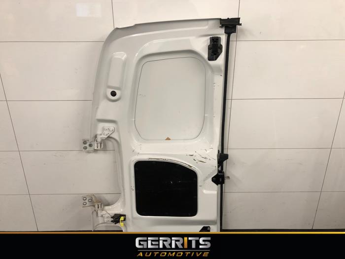 Minibus/van rear door from a Opel Combo Cargo 1.6 CDTI 100 2019