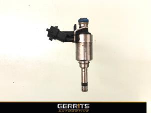 Używane Wtryskiwacz (wtrysk benzyny) Kia Carens IV (RP) 1.6 GDI 16V Cena € 27,48 Procedura marży oferowane przez Gerrits Automotive