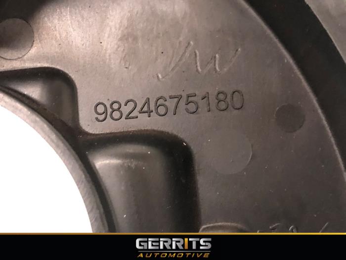 Couvercle de distribution d'un Opel Grandland (X) 1.5 CDTI 130 2019