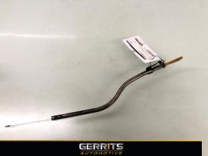 Used Oil dipstick Kia Sportage (SL) 1.6 GDI 16V 4x2 Price € 29,99 Margin scheme offered by Gerrits Automotive