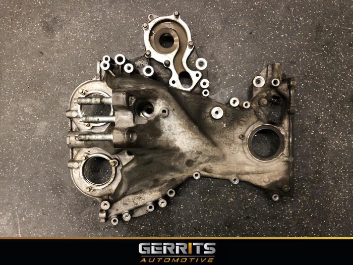 Usagé Couvercle de distribution Ford Focus 3 Wagon 1.0 Ti-VCT EcoBoost 12V 100 Prix € 99,99 Règlement à la marge proposé par Gerrits Automotive BV