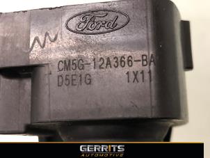 Zündspule van een Ford Focus 3 1.0 Ti-VCT EcoBoost 12V 100 2017