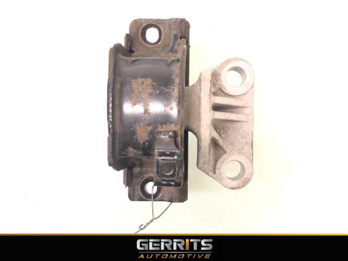 Used Engine mount Opel Corsa E 1.4 16V Price € 24,99 Margin scheme offered by Gerrits Automotive BV