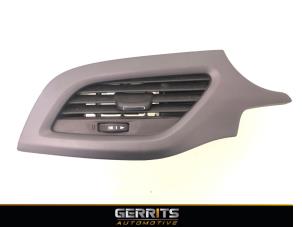 Usados Rejilla de aire de salpicadero Opel Corsa E 1.4 16V Precio € 24,99 Norma de margen ofrecido por Gerrits Automotive