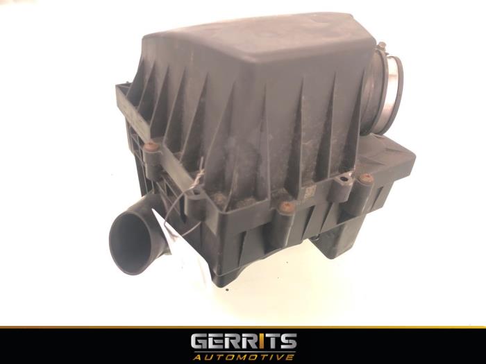 Begagnade Luftfilterhus Opel Corsa E 1.4 16V Pris € 99,99 Marginaltabell erbjuds av Gerrits Automotive BV