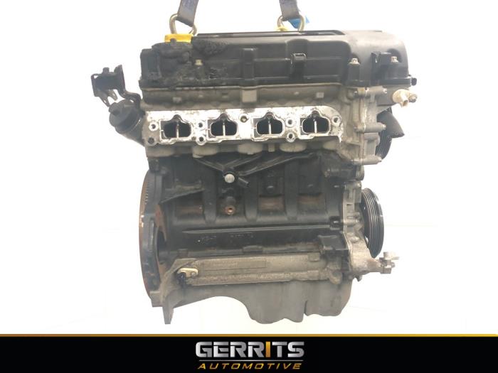 Motor van een Opel Corsa E 1.4 16V 2015