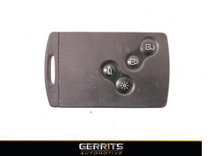 Używane Karta klucz Renault Clio IV Estate/Grandtour (7R) 0.9 Energy TCE 90 12V Cena € 49,99 Procedura marży oferowane przez Gerrits Automotive