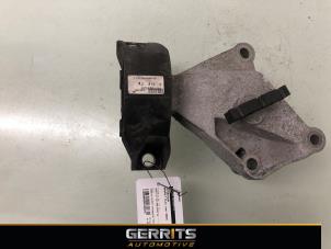 Used Engine mount Renault Clio IV Estate/Grandtour (7R) 0.9 Energy TCE 90 12V Price € 21,98 Margin scheme offered by Gerrits Automotive