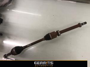 Used Front drive shaft, right Renault Clio IV Estate/Grandtour (7R) 0.9 Energy TCE 90 12V Price € 49,99 Margin scheme offered by Gerrits Automotive