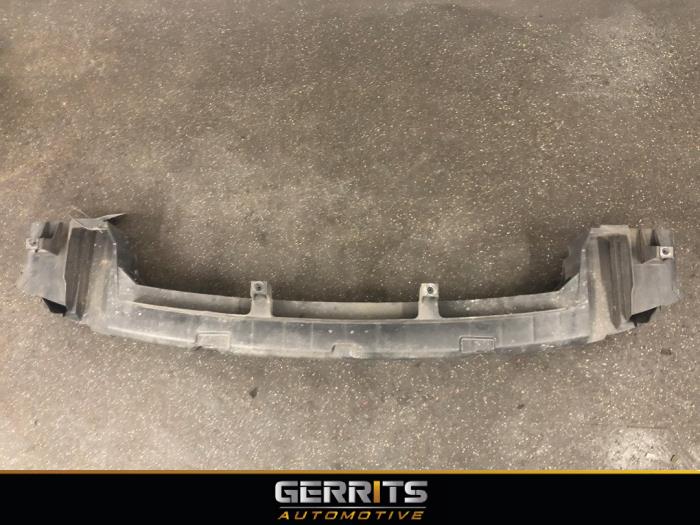 Rear bumper frame from a Renault Clio IV Estate/Grandtour (7R) 0.9 Energy TCE 90 12V 2020
