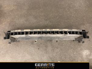 Used Rear bumper frame Renault Clio IV Estate/Grandtour (7R) 0.9 Energy TCE 90 12V Price € 74,99 Margin scheme offered by Gerrits Automotive