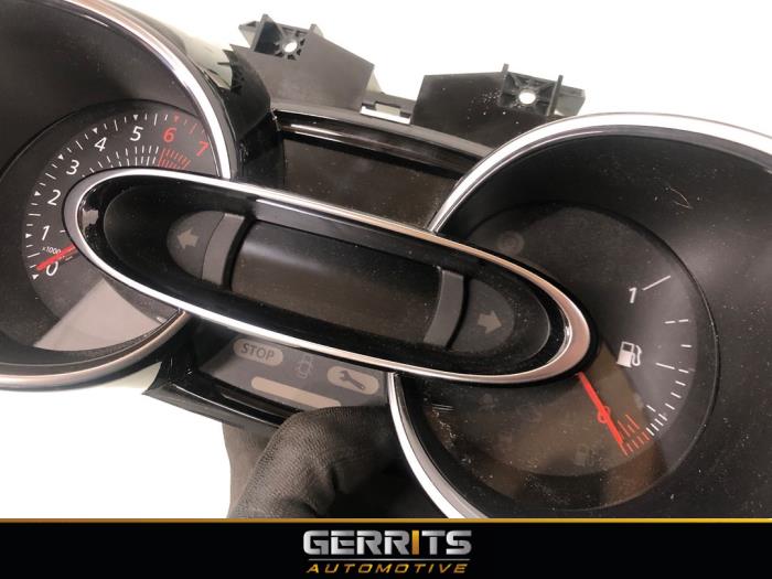 Odometer KM from a Renault Clio IV Estate/Grandtour (7R) 0.9 Energy TCE 90 12V 2020