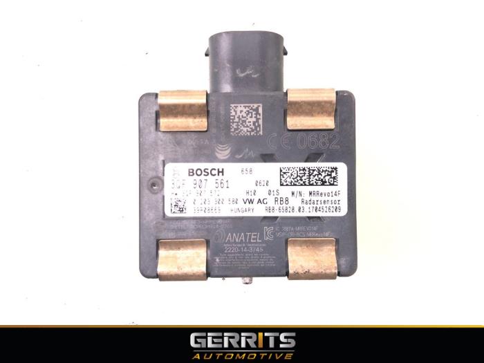 Begagnade Radarsensor Skoda Octavia (5EAA) 1.6 TDI 16V Pris € 199,99 Marginaltabell erbjuds av Gerrits Automotive BV