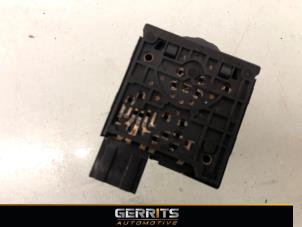 Used AIH headlight switch Renault Kangoo Express (FW) 1.5 dCi 75 FAP Price € 24,19 Inclusive VAT offered by Gerrits Automotive