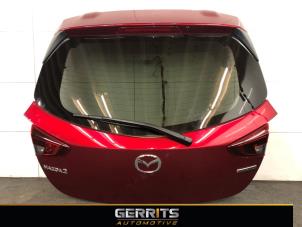 Usados Portón trasero Mazda 2 (DJ/DL) 1.5 SkyActiv-G 90 Precio € 499,99 Norma de margen ofrecido por Gerrits Automotive