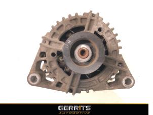 Dynamo van een Opel Astra H GTC (L08) 1.4 16V Twinport 2005
