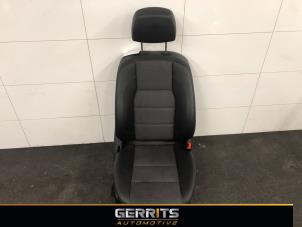 Used Seat, right Mercedes C (W204) 1.8 C-180 CGI 16V Price € 149,99 Margin scheme offered by Gerrits Automotive