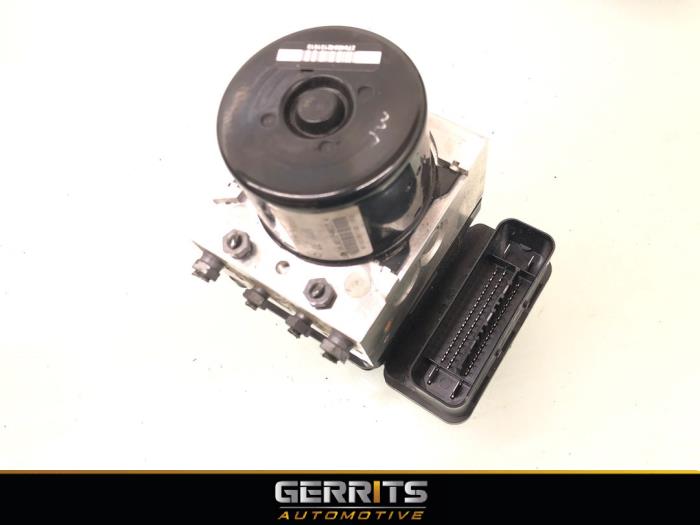 Begagnade ABS-pump Mercedes C (W204) 1.8 C-180 CGI 16V Pris € 249,99 Marginaltabell erbjuds av Gerrits Automotive BV