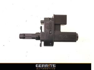 Used Clutch switch Ford Transit Courier 1.5 TDCi 75 Price € 19,99 Margin scheme offered by Gerrits Automotive