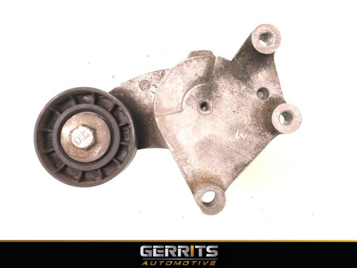 Usados Rodillo tensor correa múltiple Ford Transit Courier 1.5 TDCi 75 Precio € 34,99 Norma de margen ofrecido por Gerrits Automotive BV