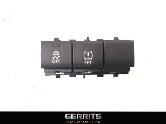 Usados Interruptor ESP Citroen Jumpy 1.6 Blue HDi 95 Precio € 24,19 IVA incluido ofrecido por Gerrits Automotive BV