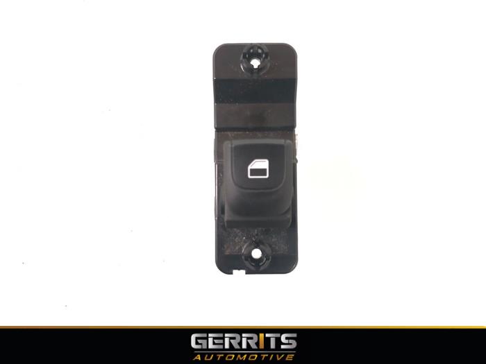 Usados Interruptor de ventanilla eléctrica Kia Stonic (YB) 1.0i T-GDi 12V Precio € 24,99 Norma de margen ofrecido por Gerrits Automotive BV
