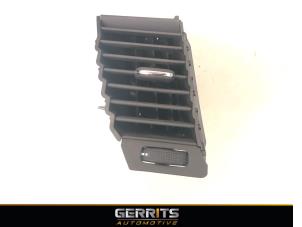 Begagnade Luftmunstycke, instrumentbräda Opel Astra K 1.0 Turbo 12V Pris € 32,98 Marginaltabell erbjuds av Gerrits Automotive BV