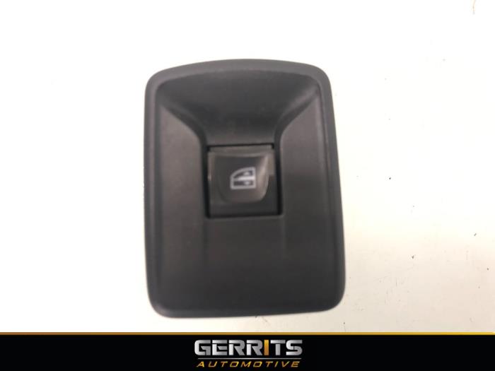 Usados Interruptor de ventanilla eléctrica Fiat Talento 1.6 EcoJet BiTurbo 125 Precio € 24,19 IVA incluido ofrecido por Gerrits Automotive BV