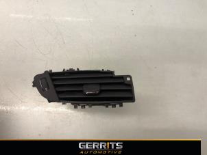 Begagnade Luftmunstycke, instrumentbräda Opel Astra K Sports Tourer 1.6 CDTI 110 16V Pris € 21,98 Marginaltabell erbjuds av Gerrits Automotive BV
