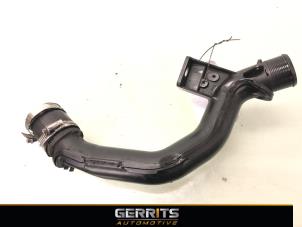 Intercooler Rohr van een Ford Transit Connect (PJ2) 1.5 TDCi ECOnetic 2017