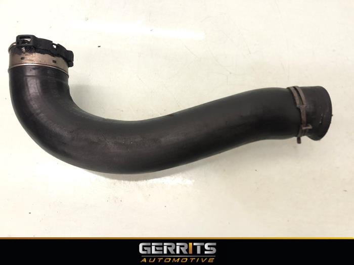 Gebrauchte Intercooler Schlauch Opel Movano 2.3 CDTi 16V FWD Preis € 24,99 Margenregelung angeboten von Gerrits Automotive BV