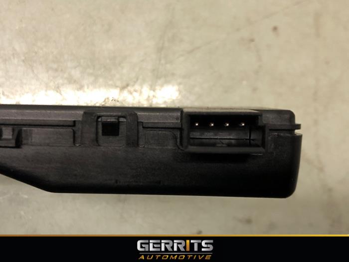 Central door locking module Opel Corsa E 1.0 SIDI Turbo 12V - 13503204 ...